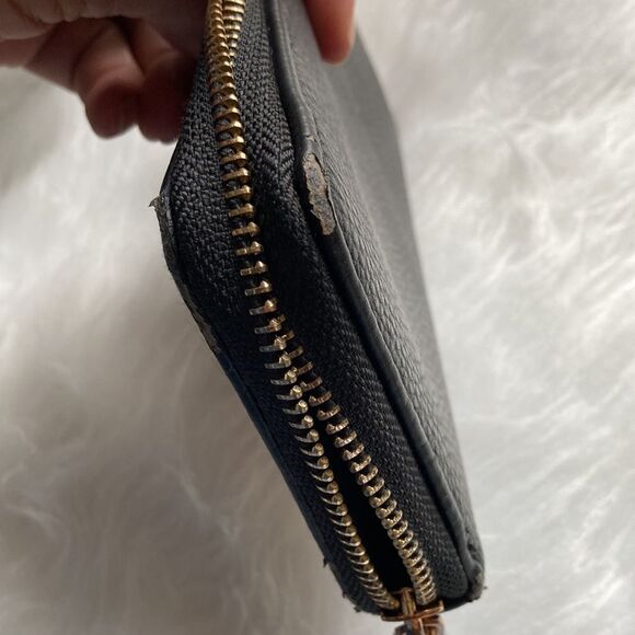 Bebe monogrammed Black Zippered Wallet - Picture 12 of 15